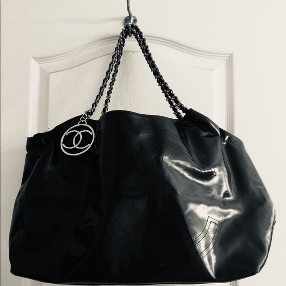 CHANEL Handbags - Authentic CHANEL Coco Cabas Patent Leather Tote